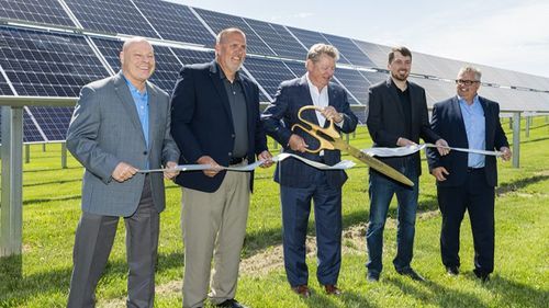Solar-parts maker picks Warsaw